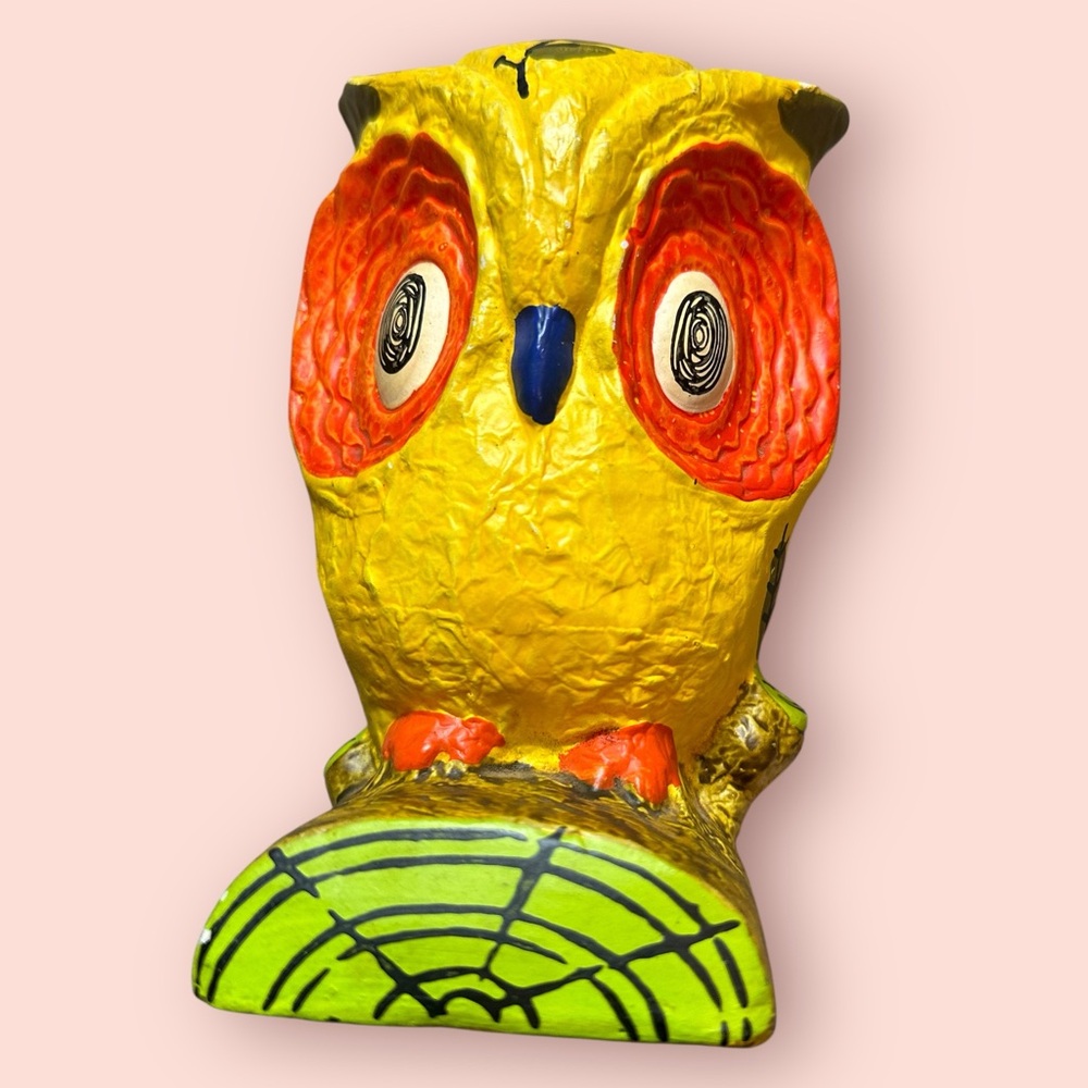 Whimsical Yellow and Orange Owl Bookends Decor Accents - Picture 9 of 12
